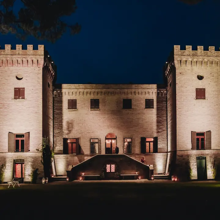 CASTELLO BENELLI IN MUSICA A LUME DI CANDELA CASTELLO BENELLI IN MUSICA A LUME DI CANDELA